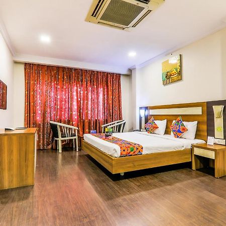 Fabhotel Royal Star Chennai Exterior photo