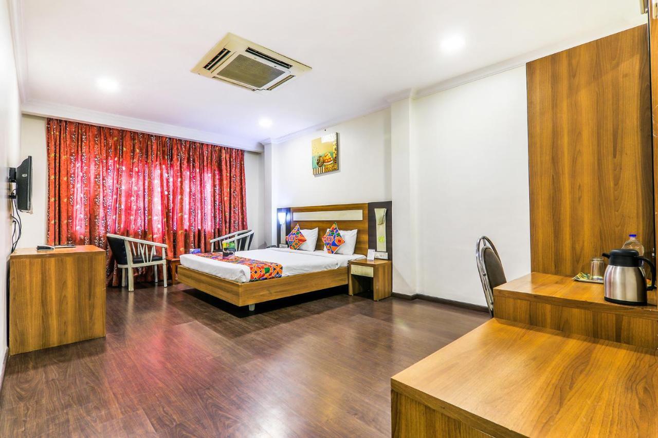 Fabhotel Royal Star Chennai Exterior photo