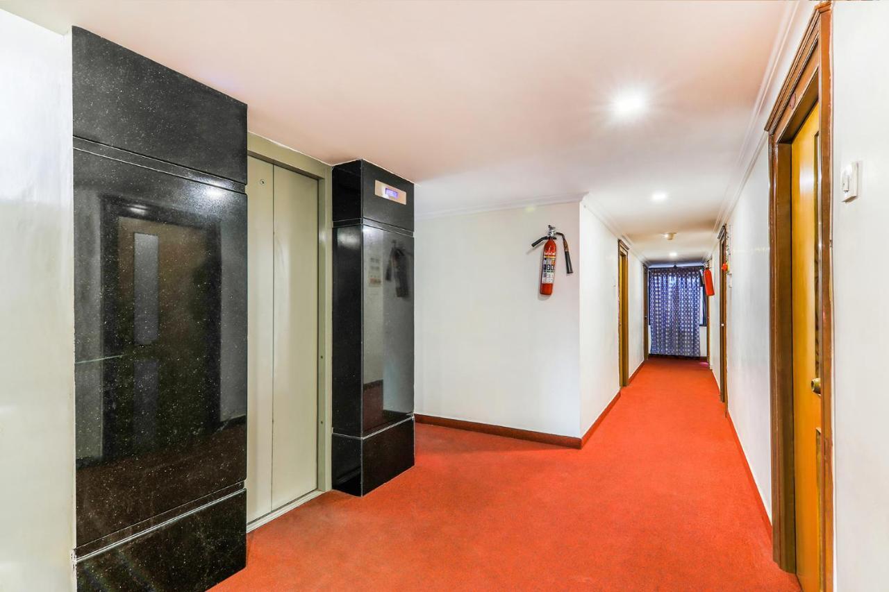 Fabhotel Royal Star Chennai Exterior photo